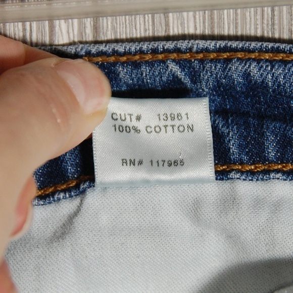 J Brand Santiago Jeans Size 27 Cropped Fringe Made USA Style 12160271 - Picture 7 of 8